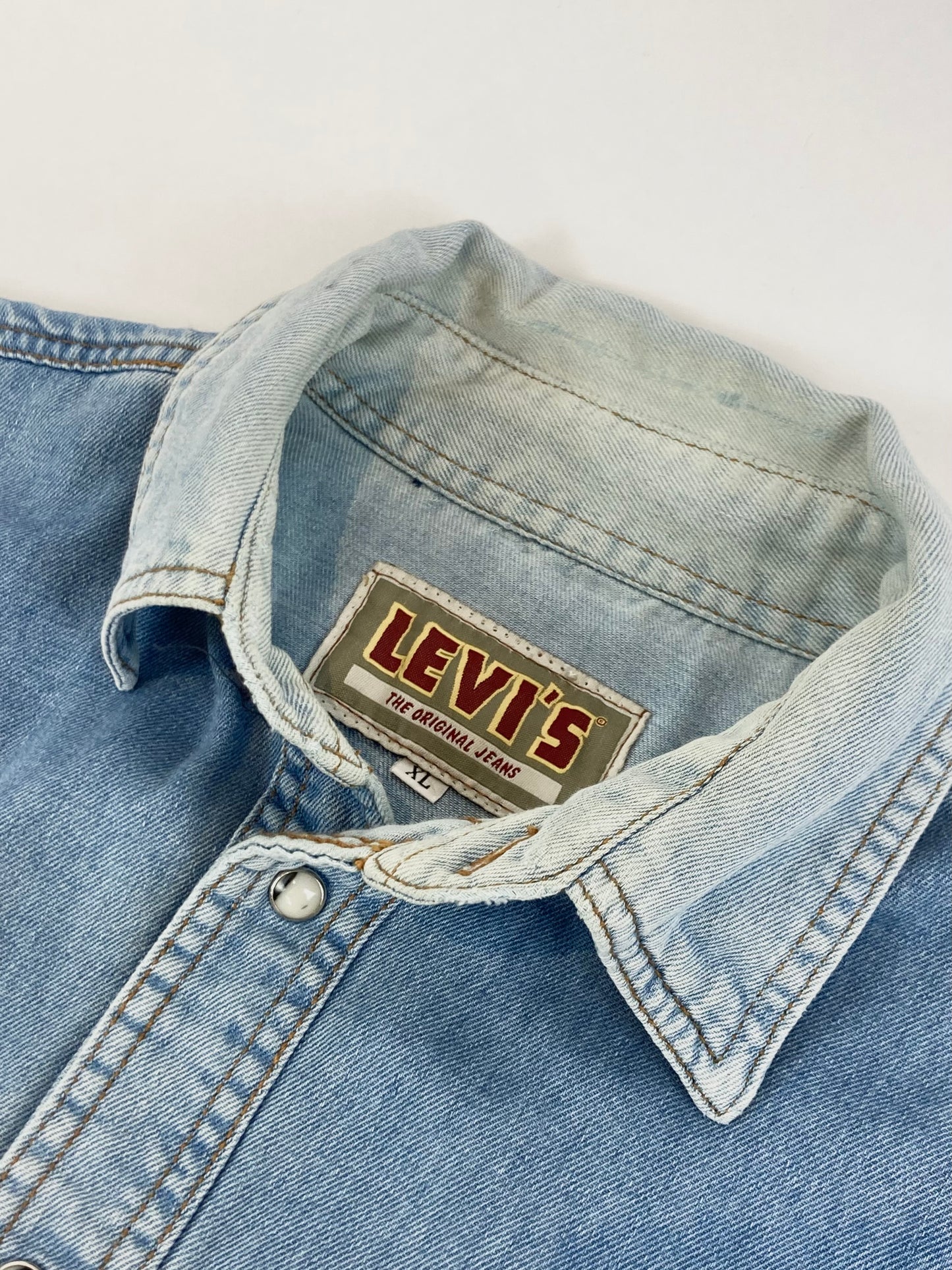 80s Levi’s Western denim shirt XL