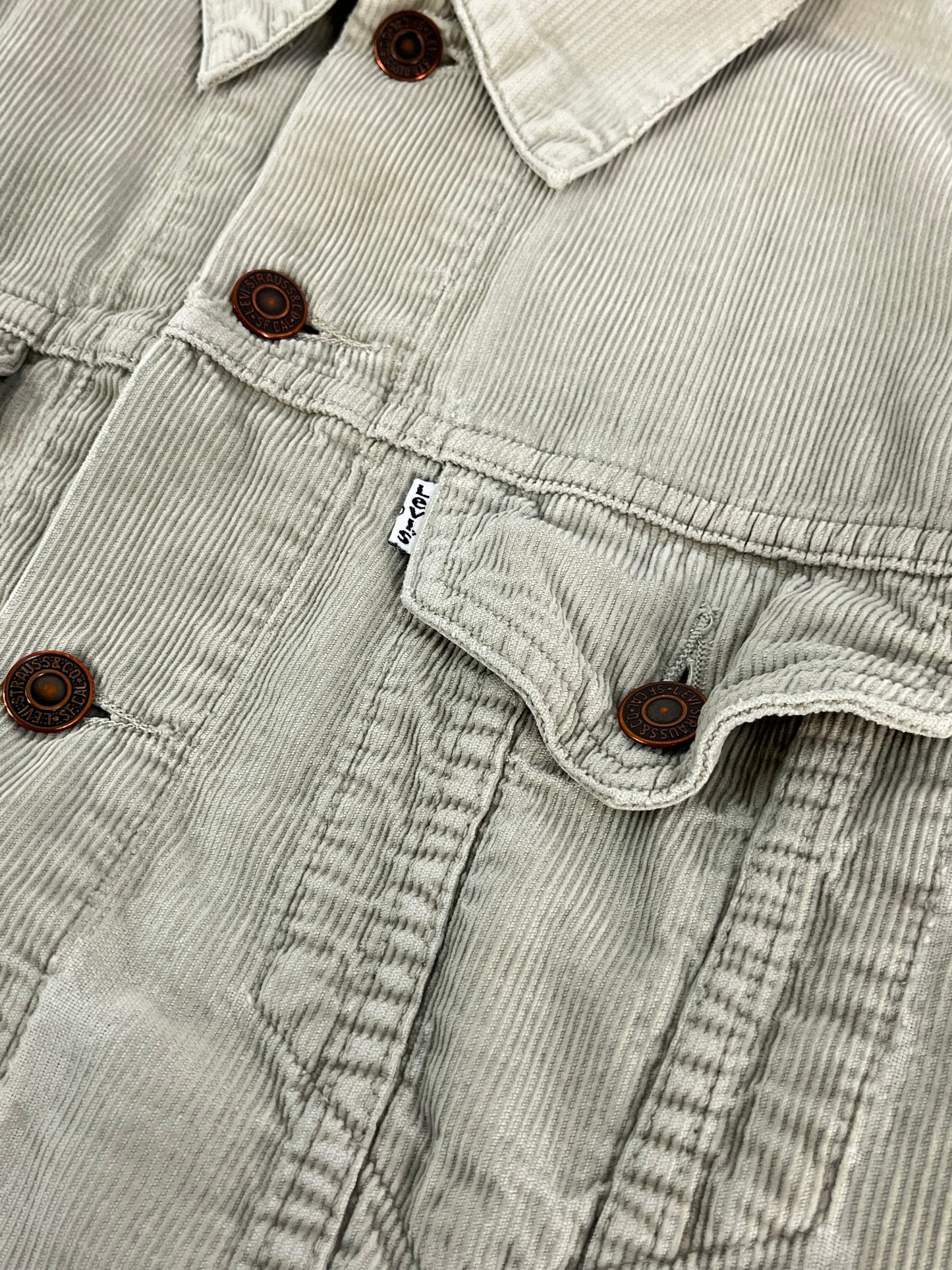 Levi's corduroy trucker jacket M