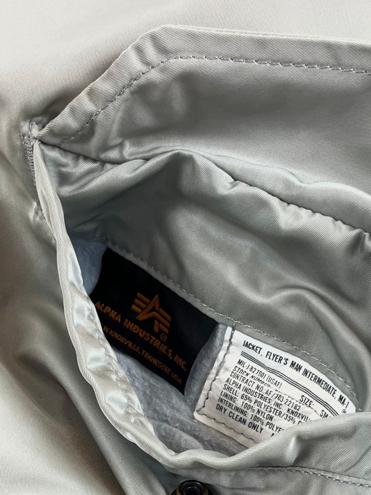 80s Alpha Industries MA-1 bomber jacket S