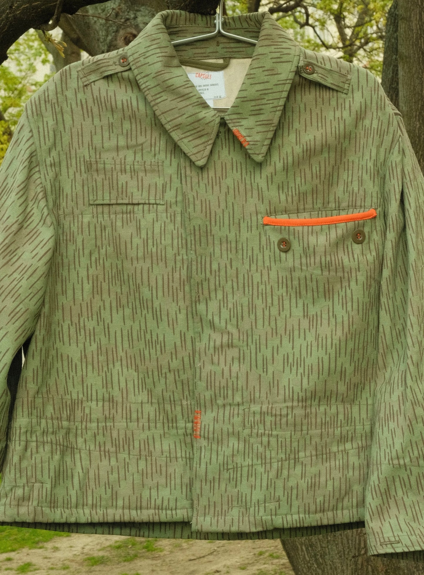 CAPSULE CL9.2 - 60s Czechoslovakian army - vintage clochard92.com