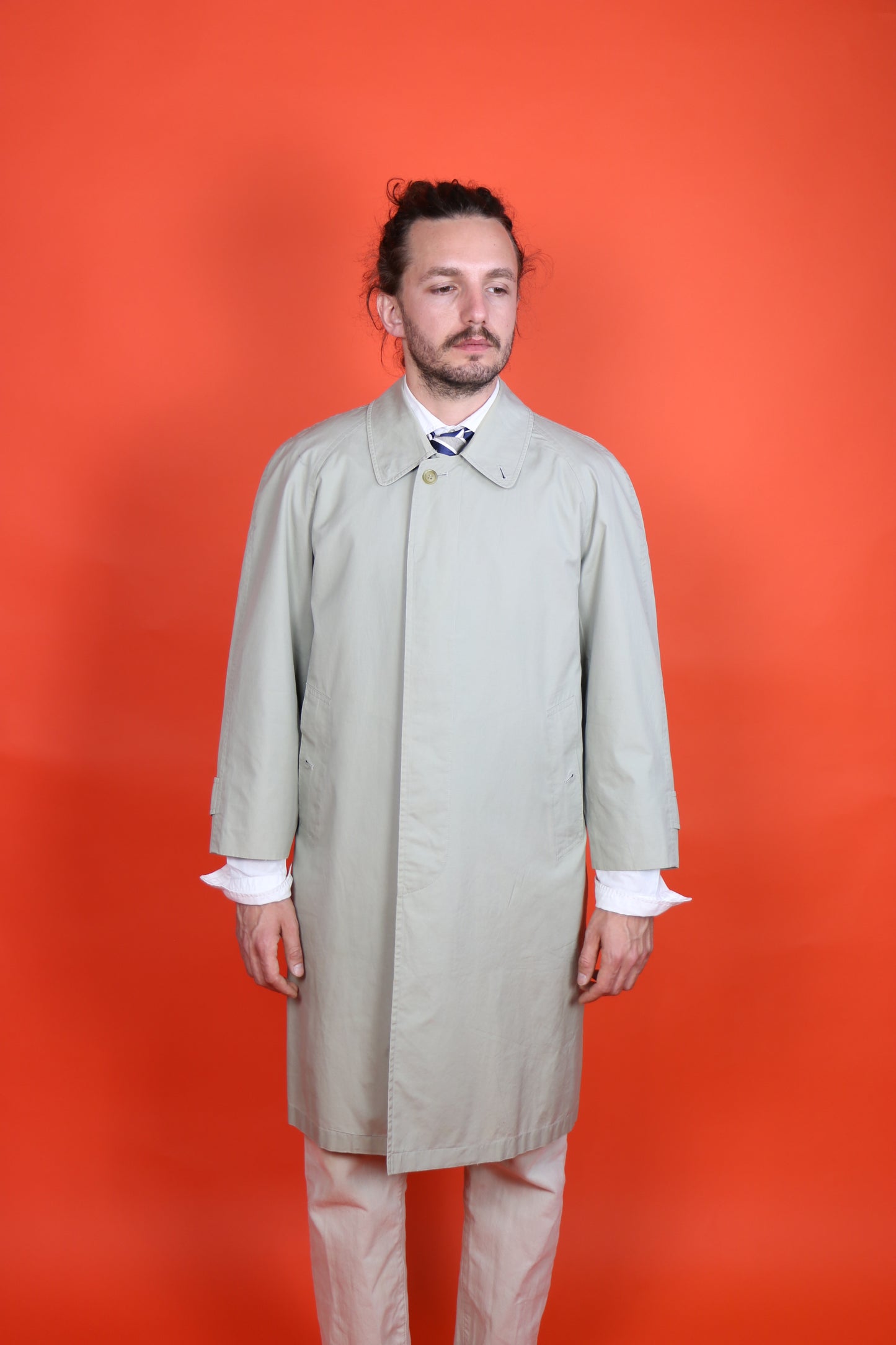 Burberrys' Trench Coat Super Light - vintage clothing clochard92.com