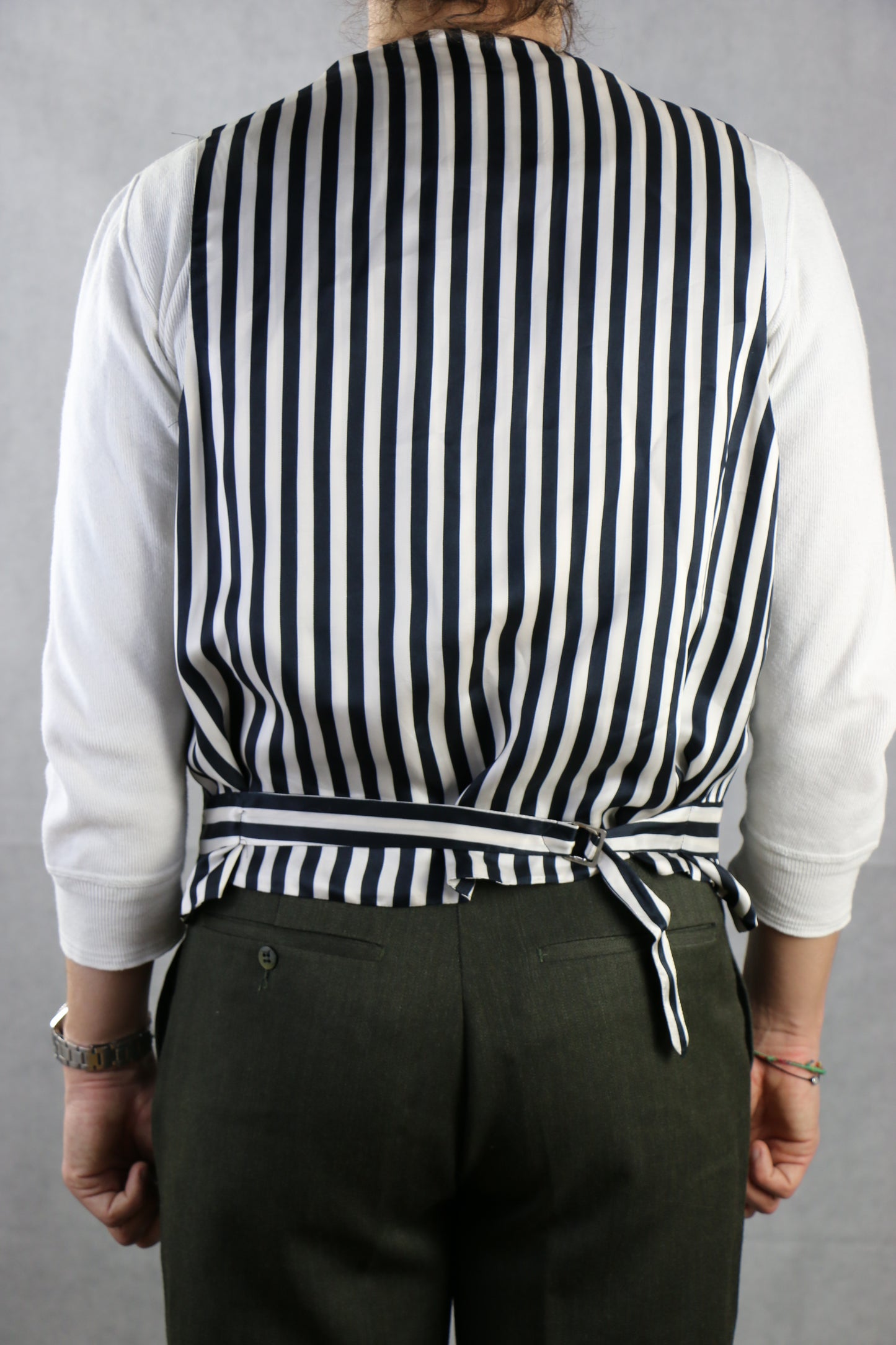 Moschino 'Smiley' Vest - vintage clothing clochard92.com