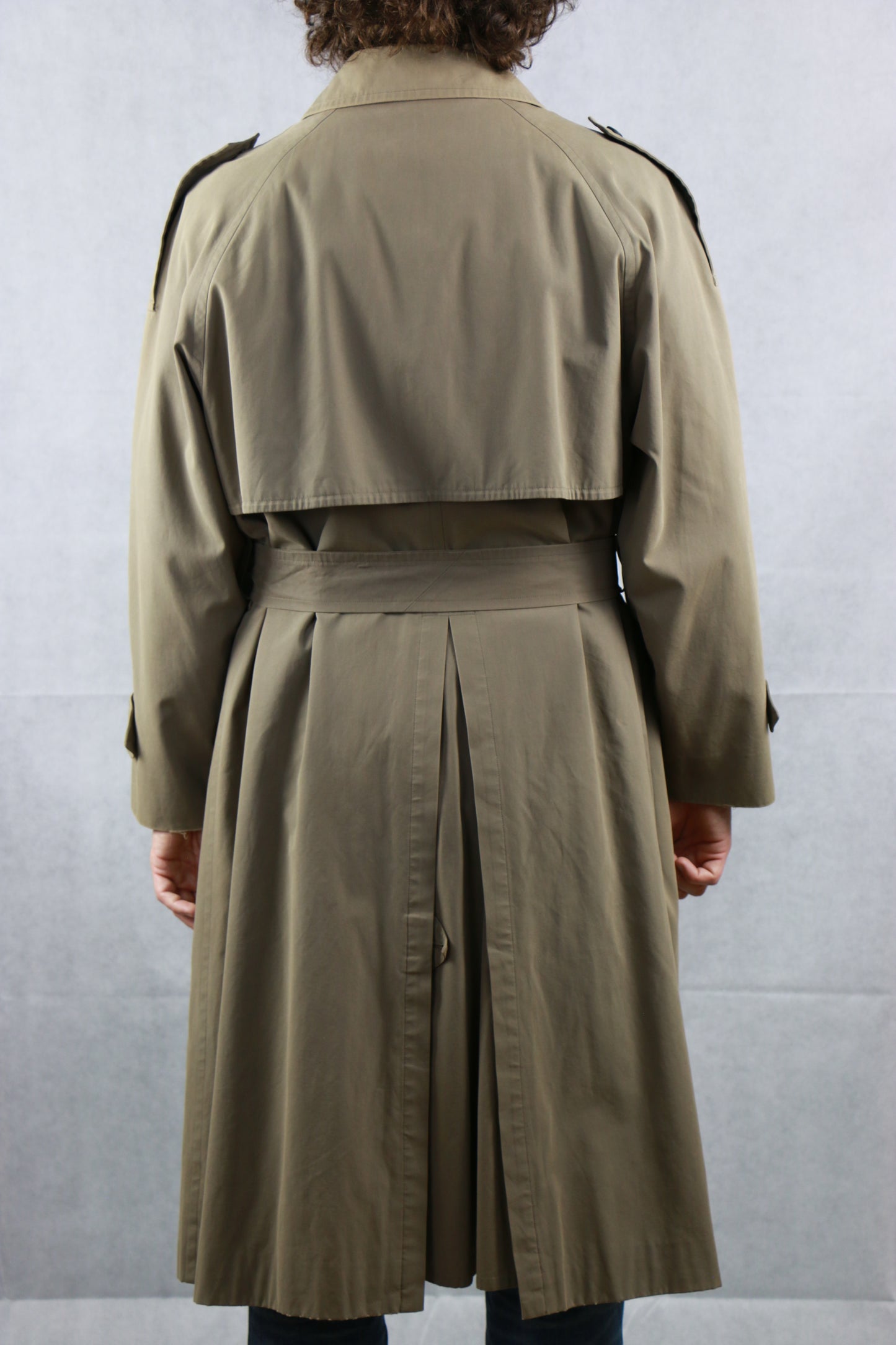 Burberry's Double-breasted Trench coat, clochard92.com