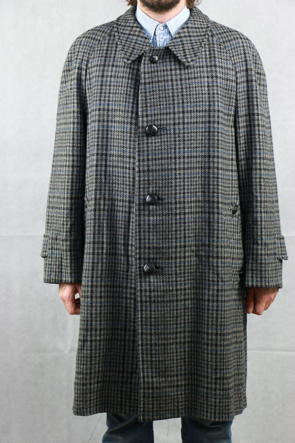 Aquascutum Checkered Wool Coat - vintage clothing clochard92.com, Vintage Store Clochard92.com