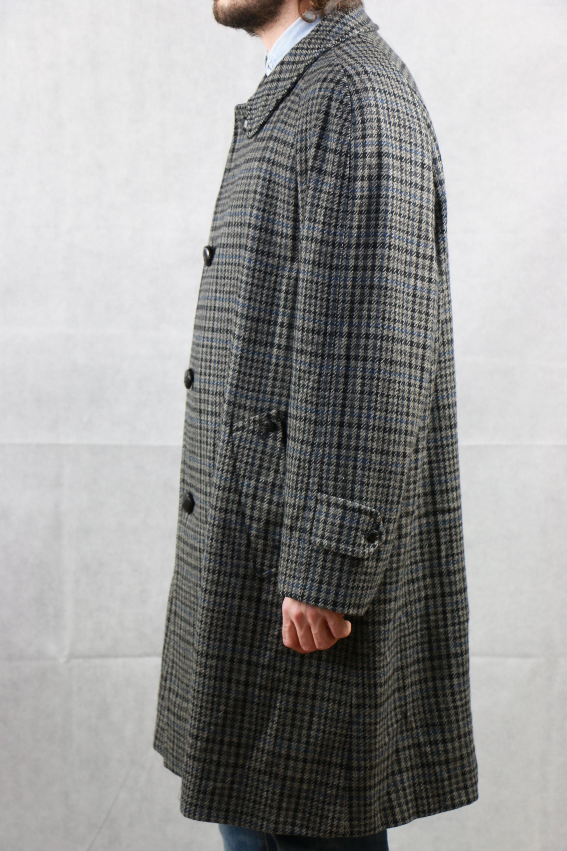 Aquascutum Checkered Wool Coat - vintage clothing clochard92.com, Vintage Store Clochard92.com