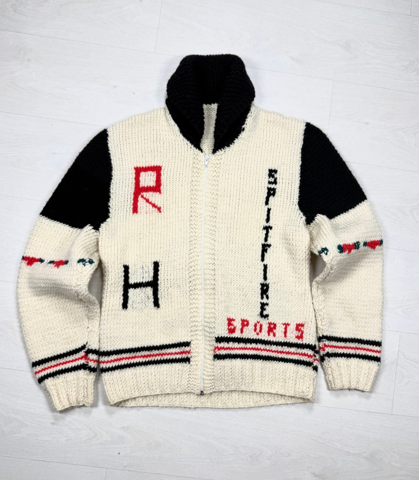 Hand knitted Cardigan M