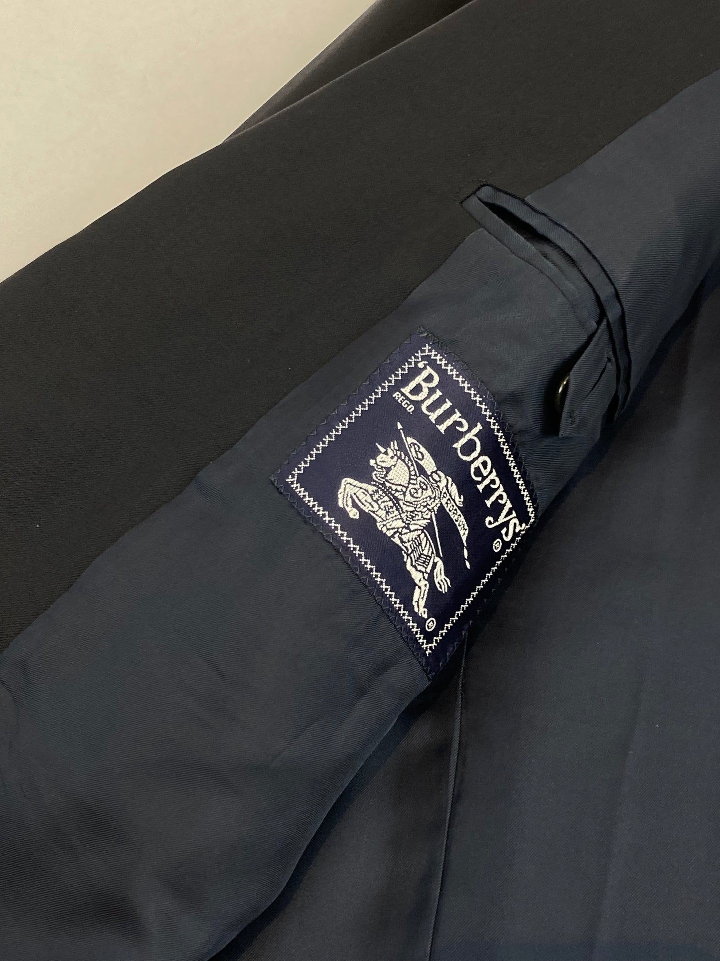 90s Burberry navy blazer XL