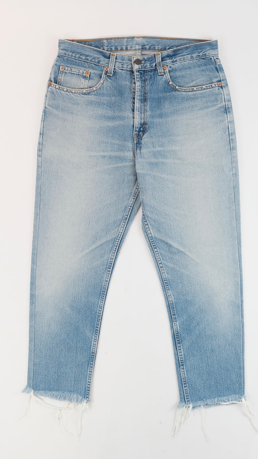 90s Levi's embossed punk jeans 615 w34
