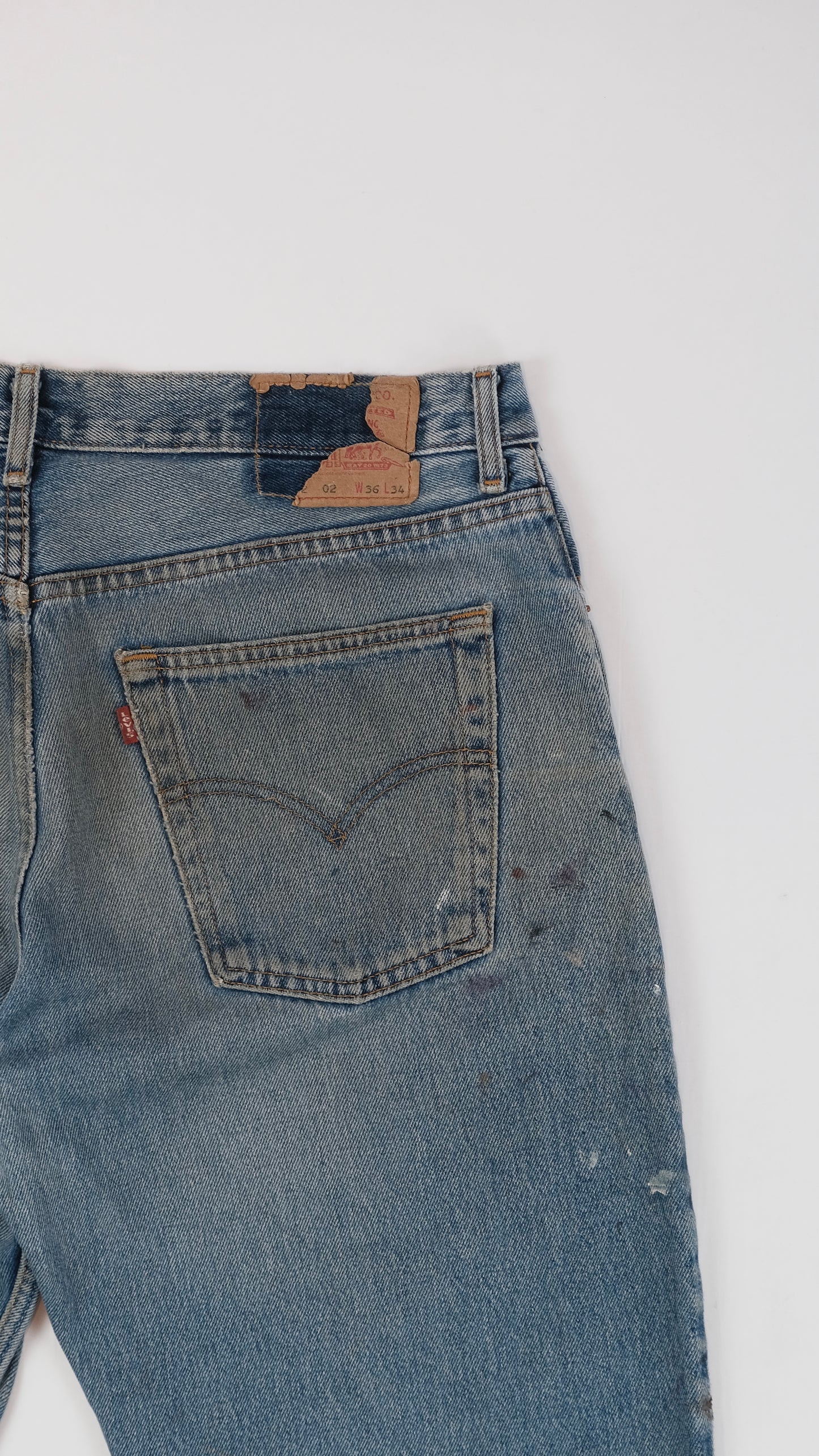 Distressed vintage Levi's 582 paint splattered w36
