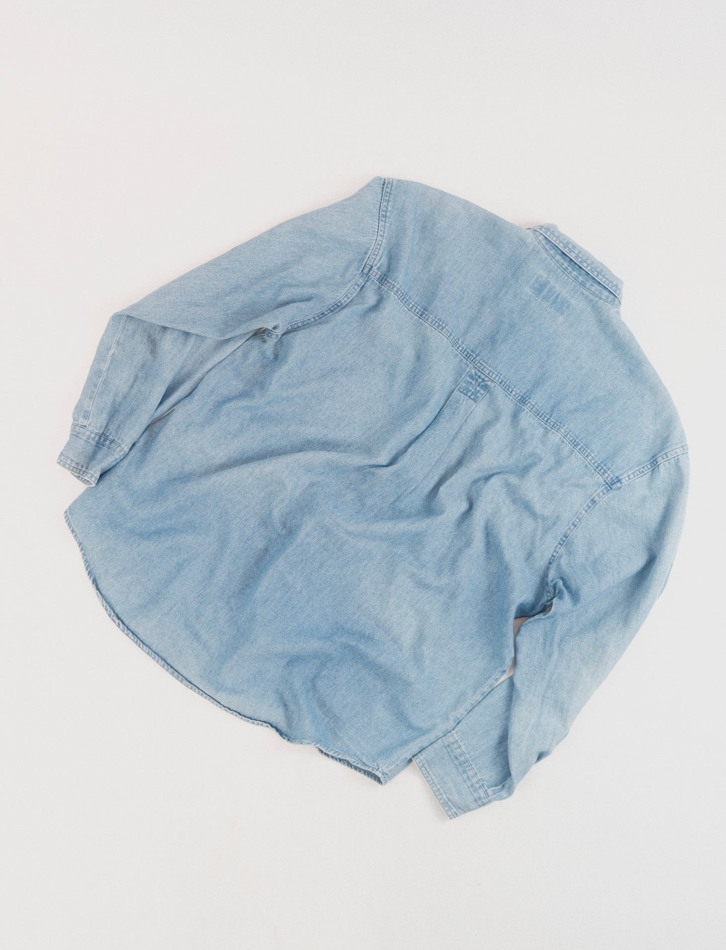 90s Levi’s Denim button down shirt XL