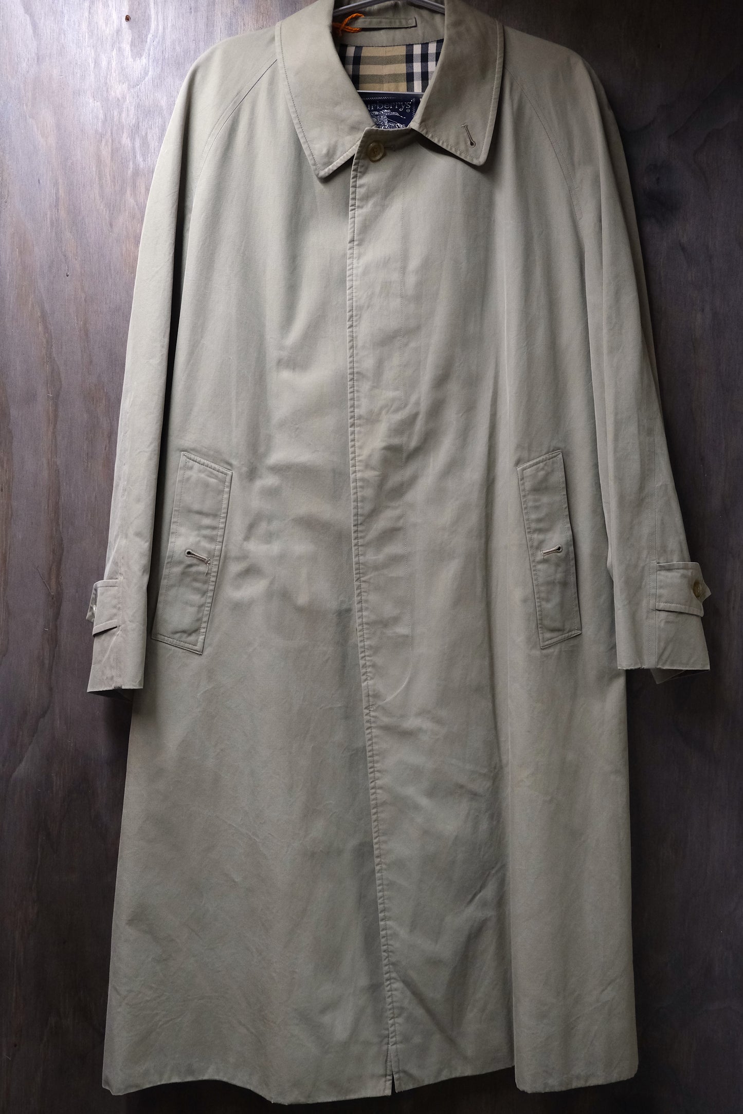 Vintage Burberry trench M