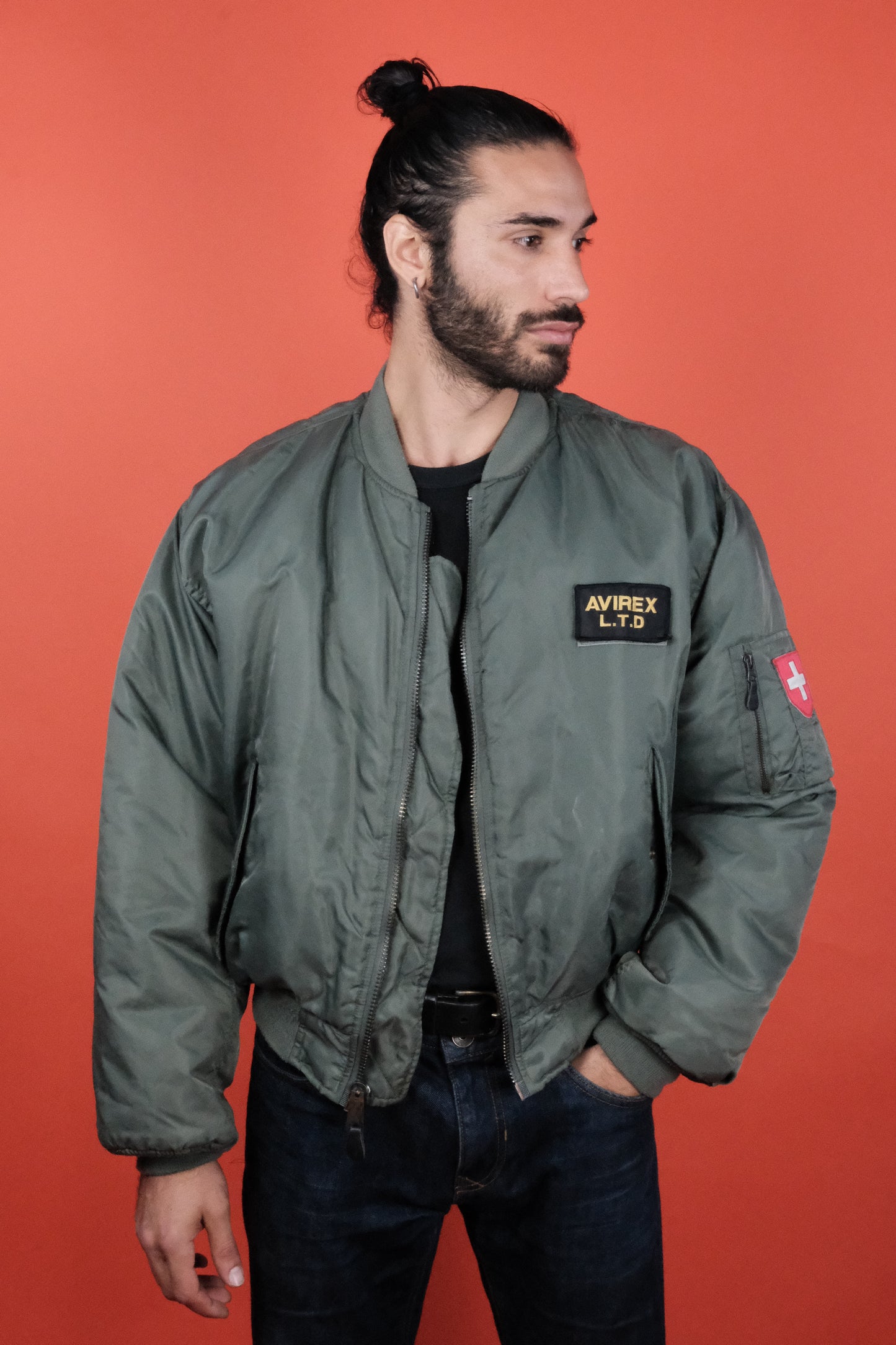 Avirex MA-1 Flying aka Bomber Jacket Olive Green - vintage clothing clochard92.com