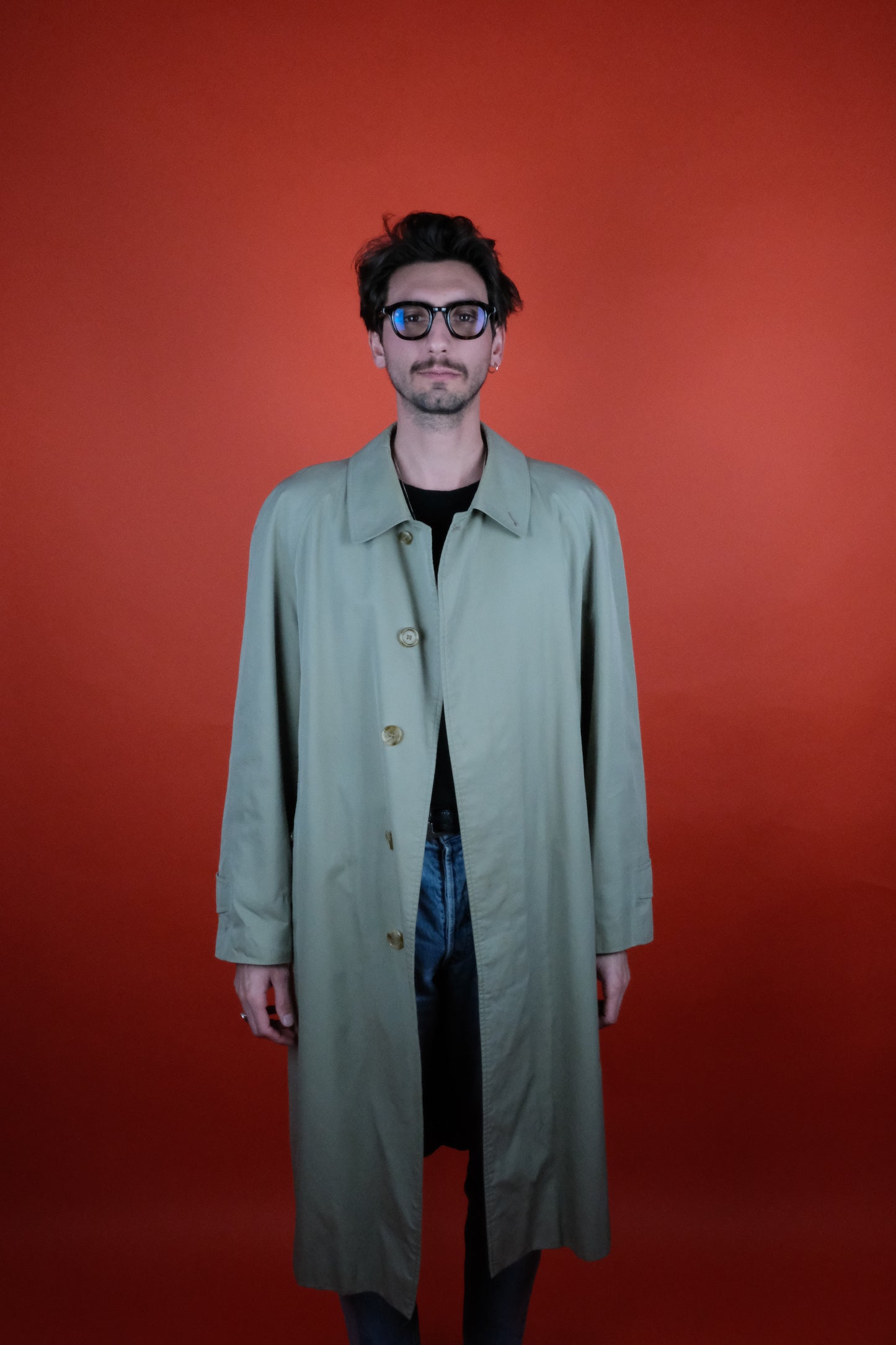 Burberrys' Beige Trench Coat 'L' Made in England  - vintage clothing clochard92.com