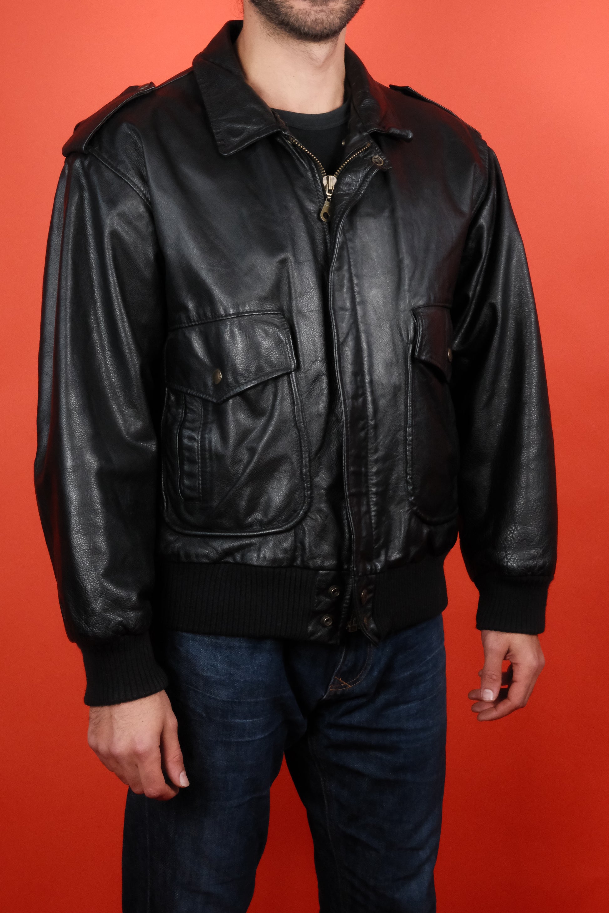Leather Jacket Made in Italy Type A-2 'L/52' - vintage clothing clochard92.com