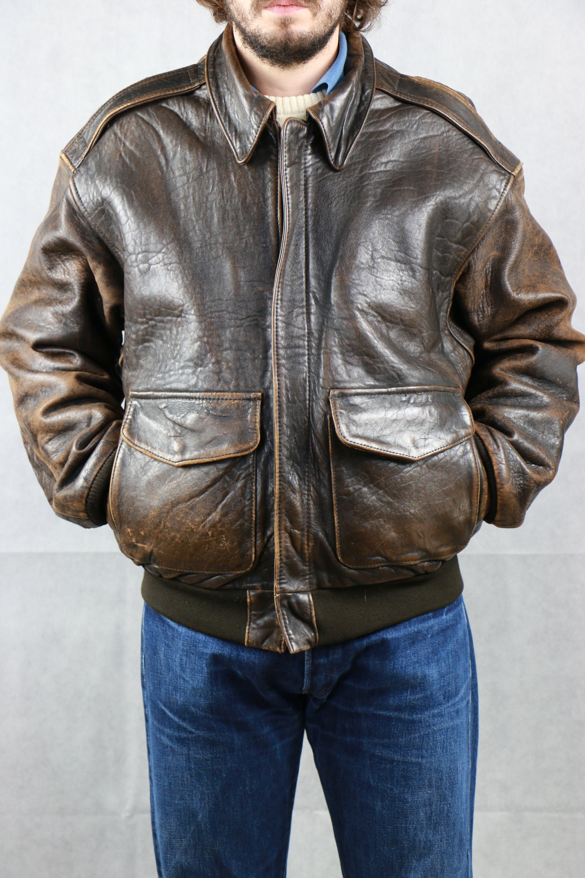 A-2 Leather Flight Jacket - vintage clothing clochard92.com