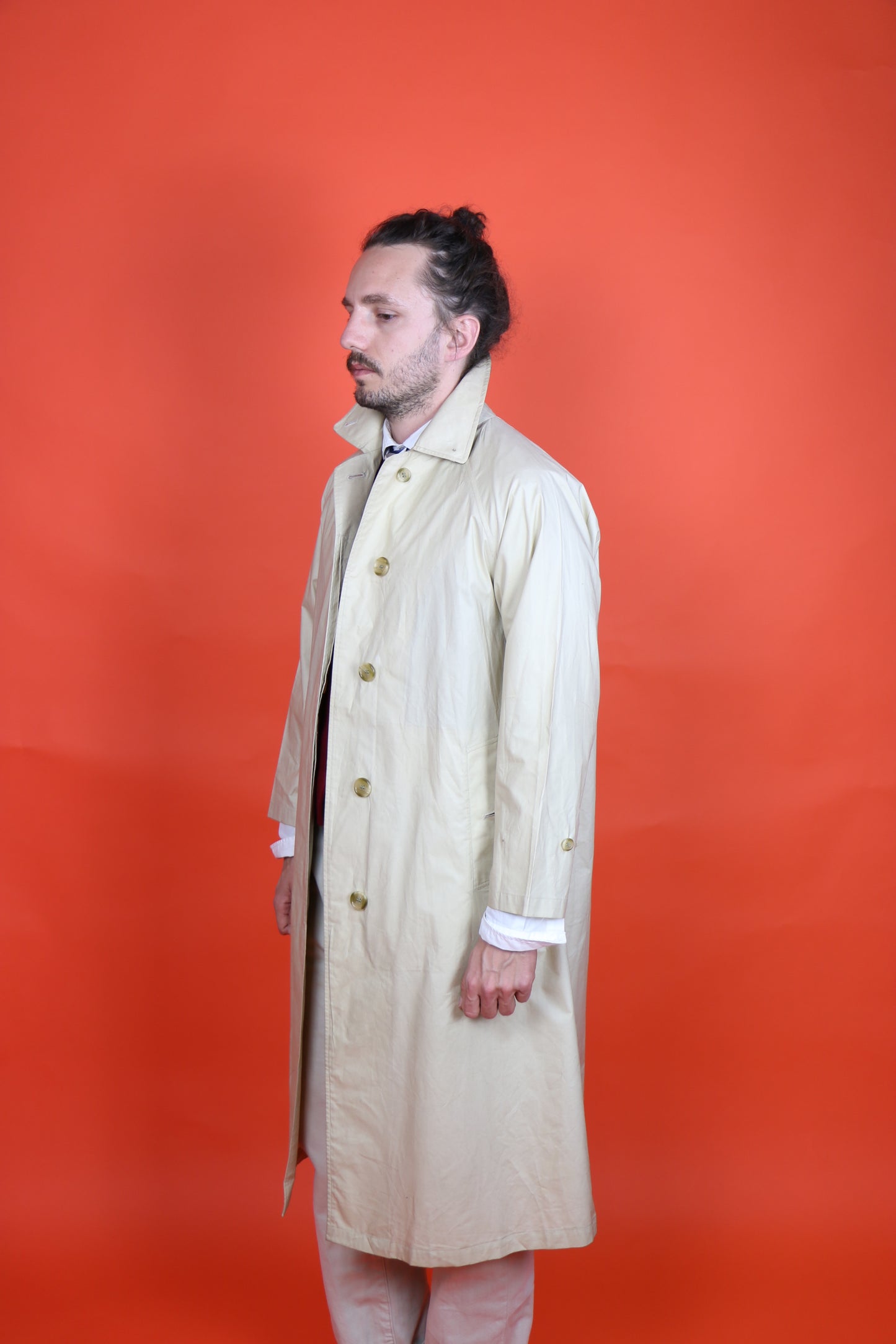 Burberrys' Light Summer Trench Coat  - vintage clothing clochard92.com
