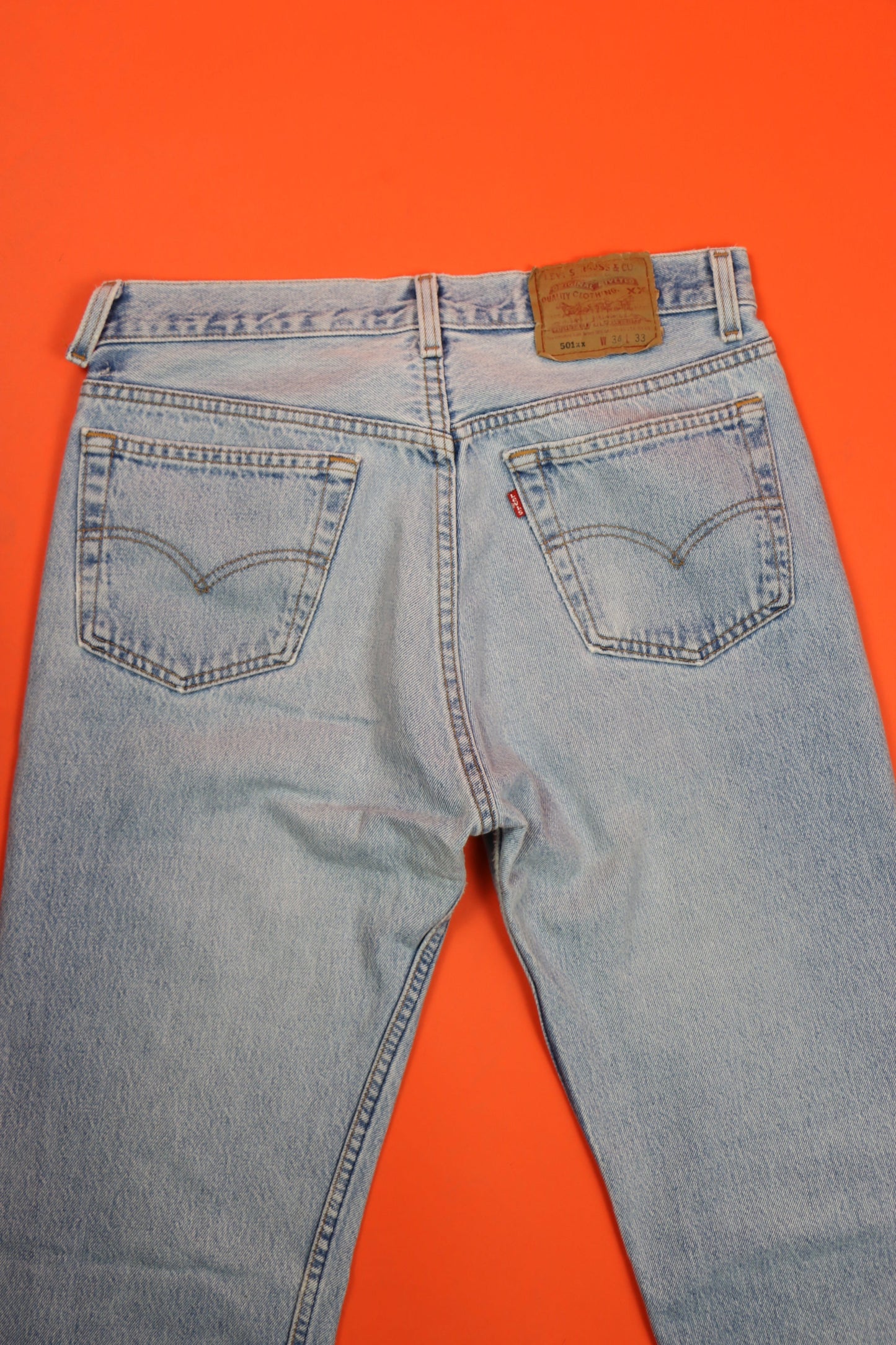Levi's 501 Jeans Made in U.S.A. 'W34 L33' - vintage clothing clochard92.com