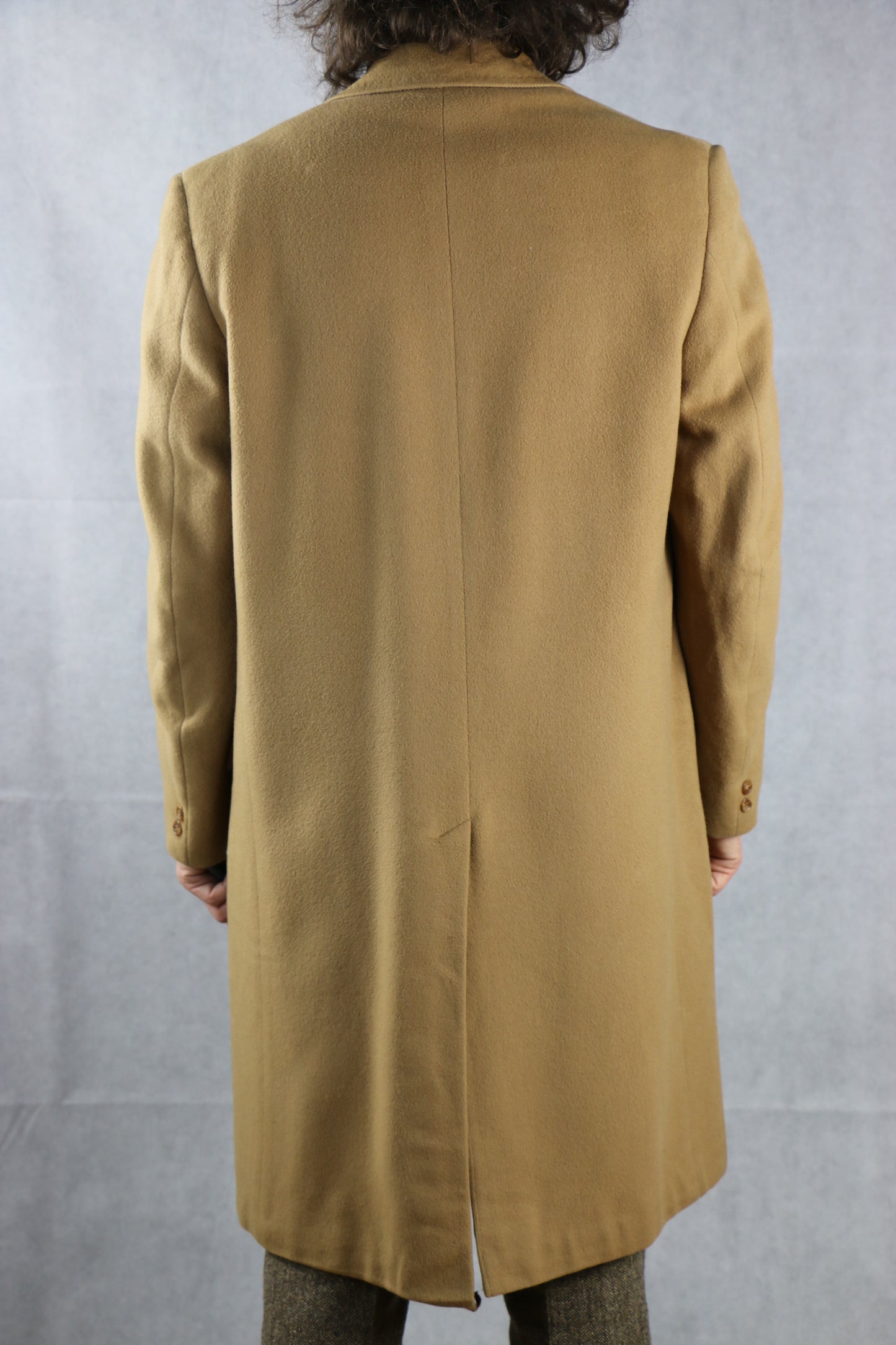 Elegantira for Wolf Brothers Cashmere Coat, clochard92.com