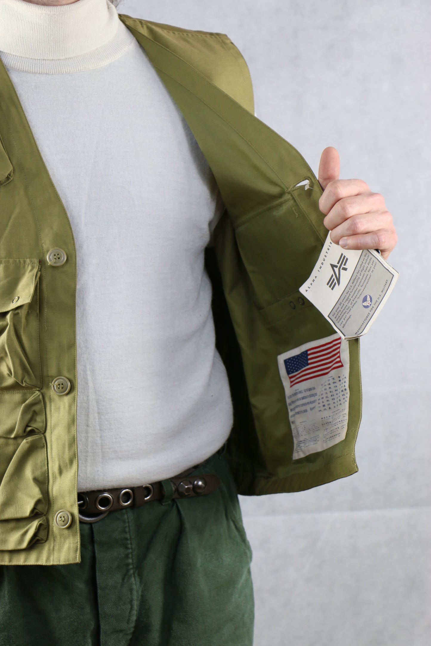 U.S. Army Air Force Vest Alpha Industries  - vintage clothing clochard92.com