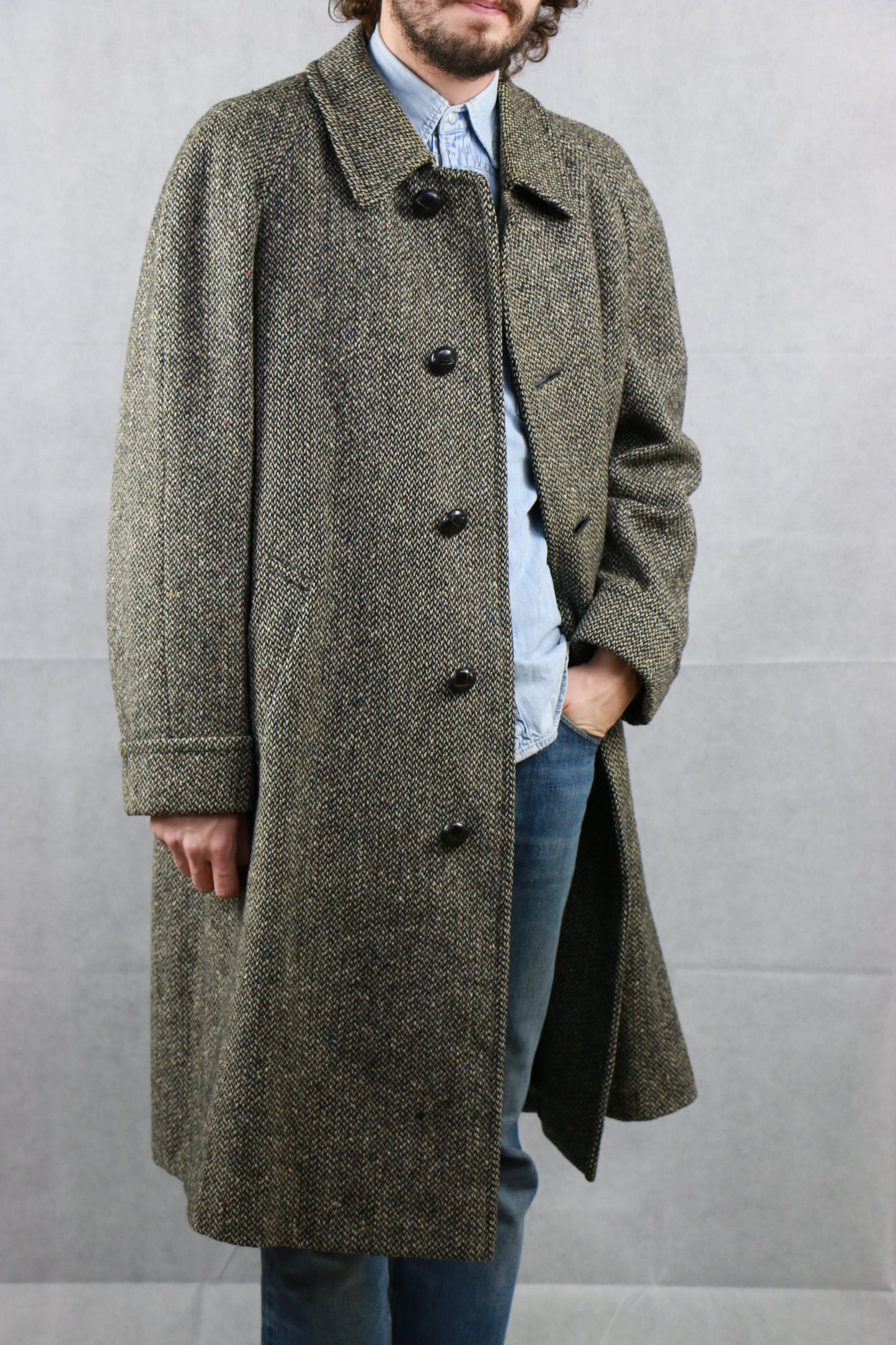 Aquascutum Tweed Coat Wooden Buttons - vintage clothing clochard92.com